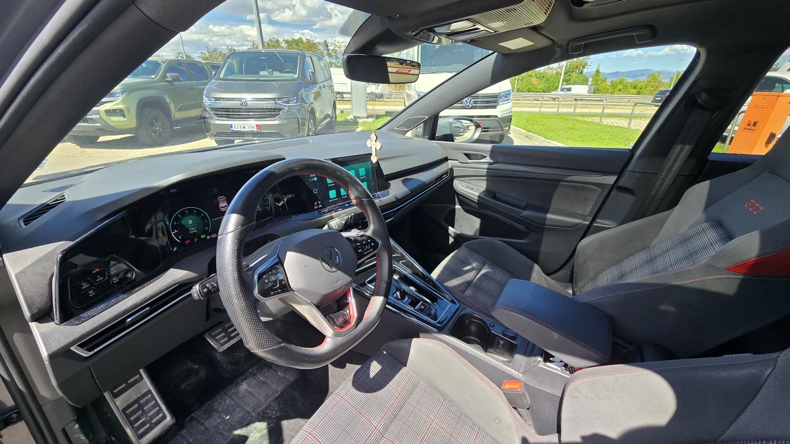 VW Golf GTI, снимка 6 - Автомобили и джипове - 55950581