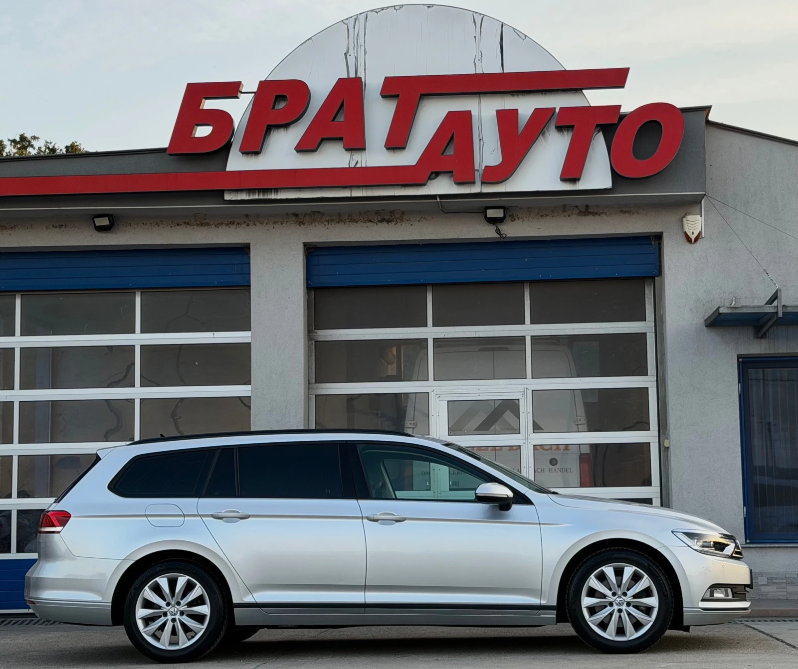 VW Passat 2.0TDI/DSG/РЕАЛЕН ПРОБЕГ, снимка 8 - Автомобили и джипове - 56144572