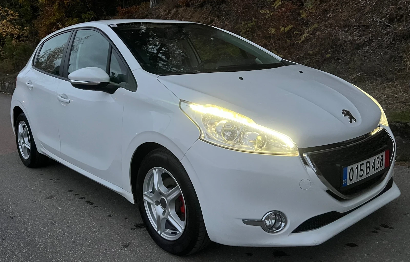 Peugeot 208 VTI 95к.с., снимка 3 - Автомобили и джипове - 56738783