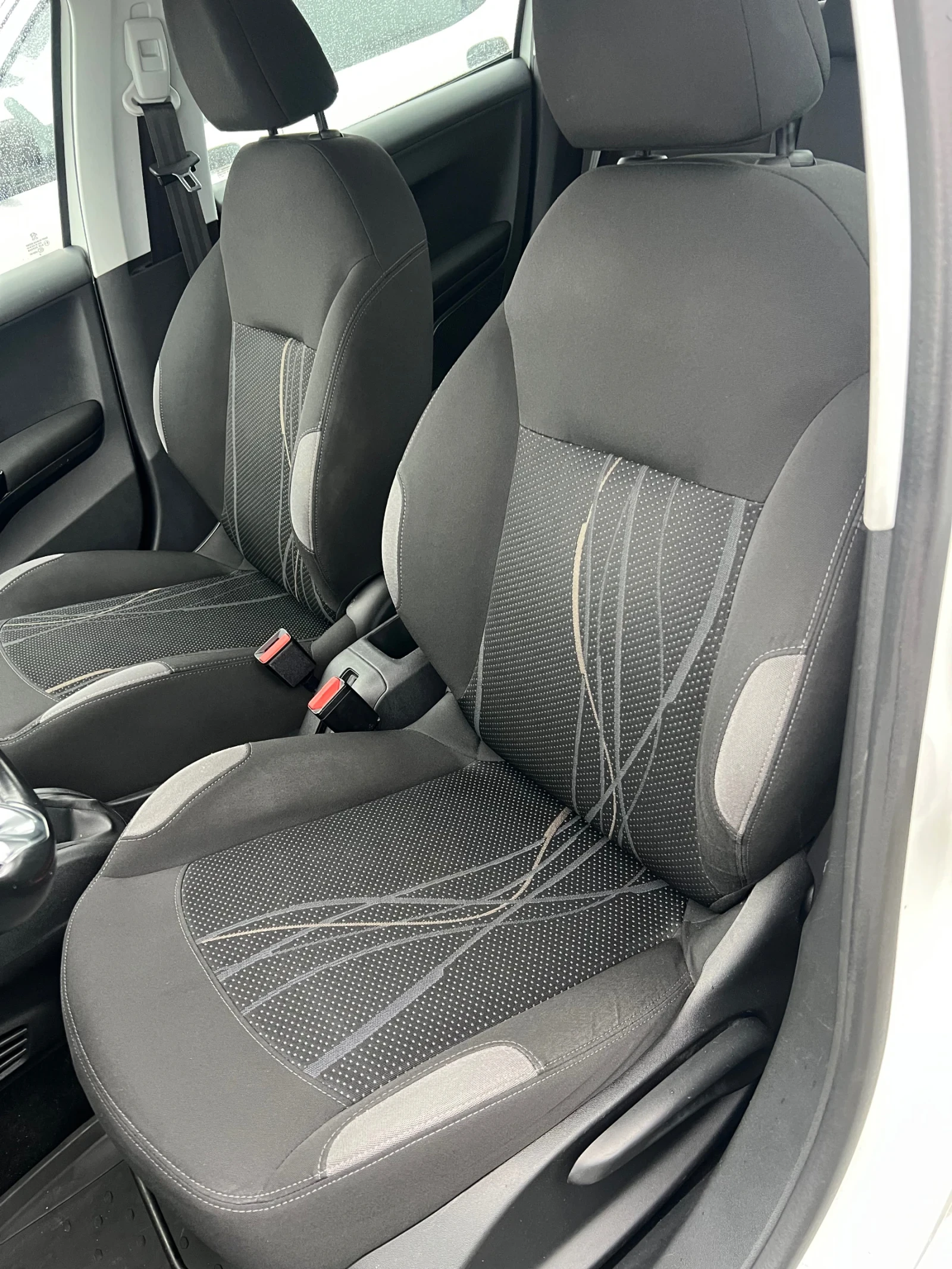 Peugeot 208 VTI 95к.с., снимка 11 - Автомобили и джипове - 56738783