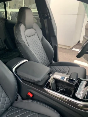 Audi Q8 S line, снимка 3