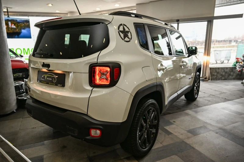 Jeep Renegade 2.4 TIGERSHARK ЛИЗИНГ БЕЗ ПЪРВОНАЧАЛНА ВНОСКА , снимка 6 - Автомобили и джипове - 44970617