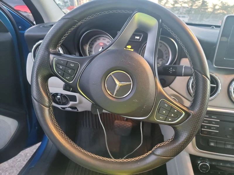 Mercedes-Benz GLA 250 4MATIC, снимка 9 - Автомобили и джипове - 47664494