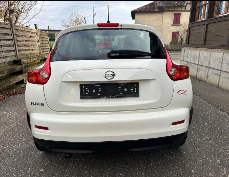 Nissan Juke 1.6 Швейцария , снимка 6 - Автомобили и джипове - 48892356