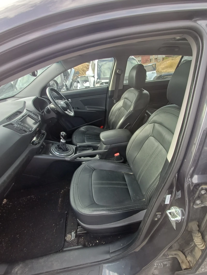 Kia Sportage 2.0crdi-184кс НА ЧАСТИ, снимка 8 - Автомобили и джипове - 51896393