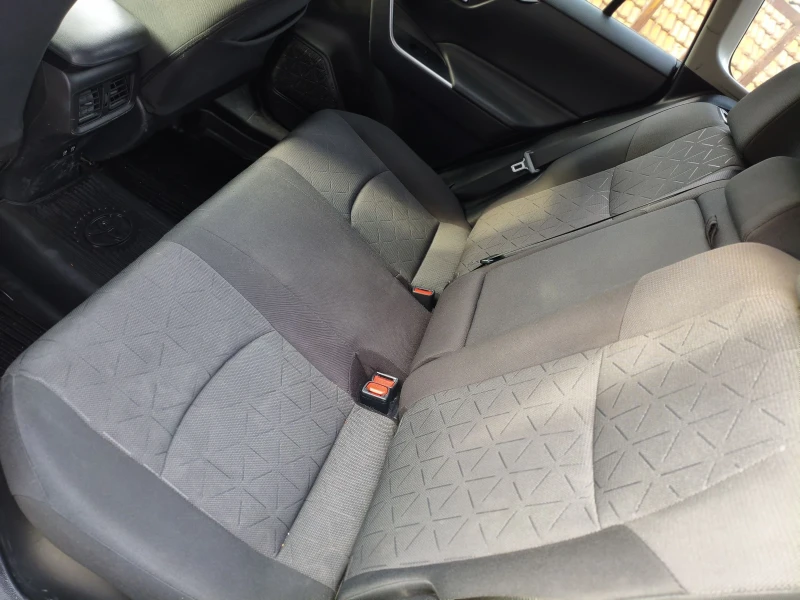 Toyota Rav4 XLE AWD HYBRID , снимка 12 - Автомобили и джипове - 52726909