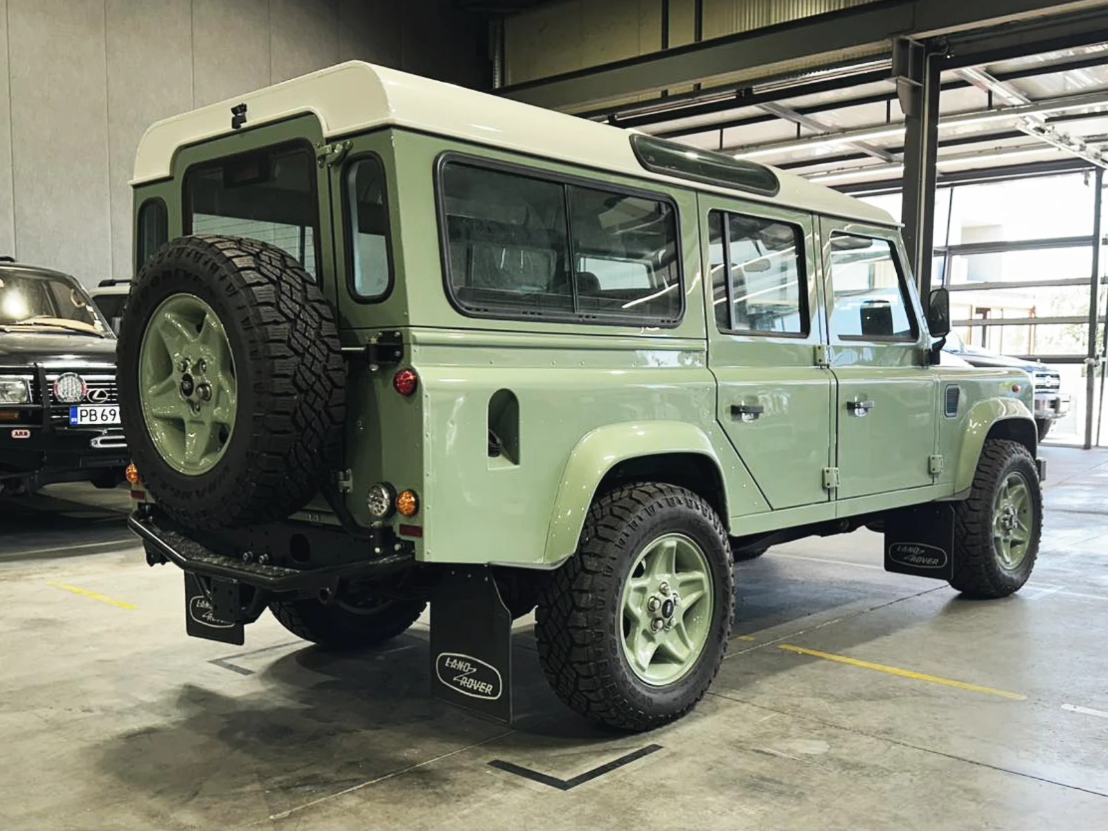 Land Rover Defender TD5 - изображение 8
