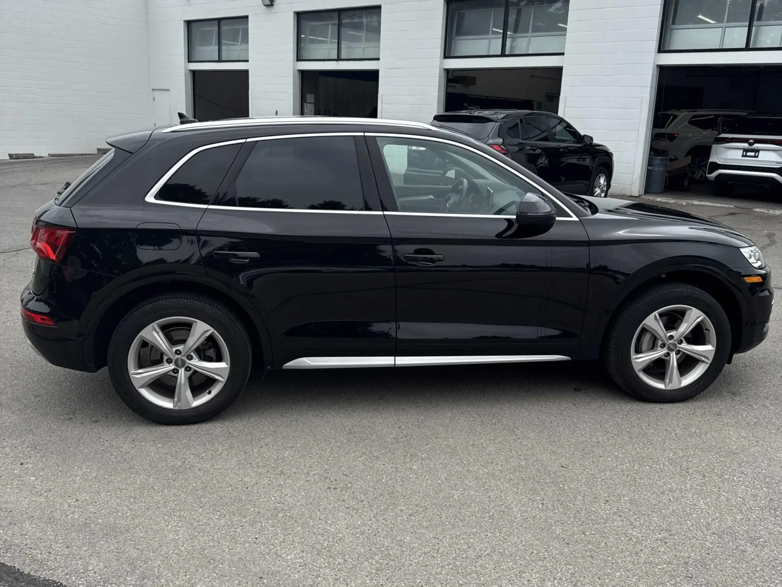 Audi Q5 * PROGRESSIV * CARFAX * ЦЕНА ДО БГ - изображение 2