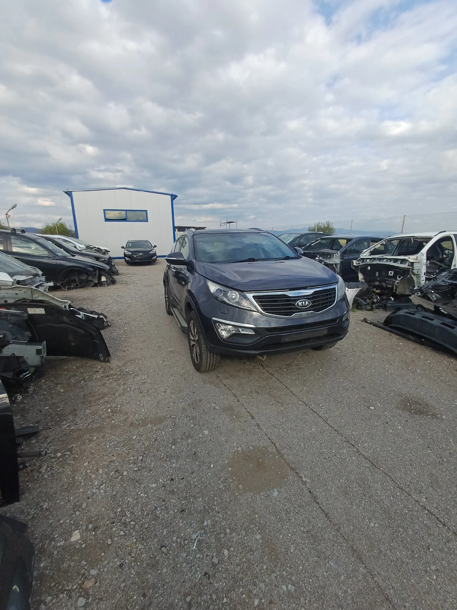 Kia Sportage 2.0crdi-184кс НА ЧАСТИ - изображение 2