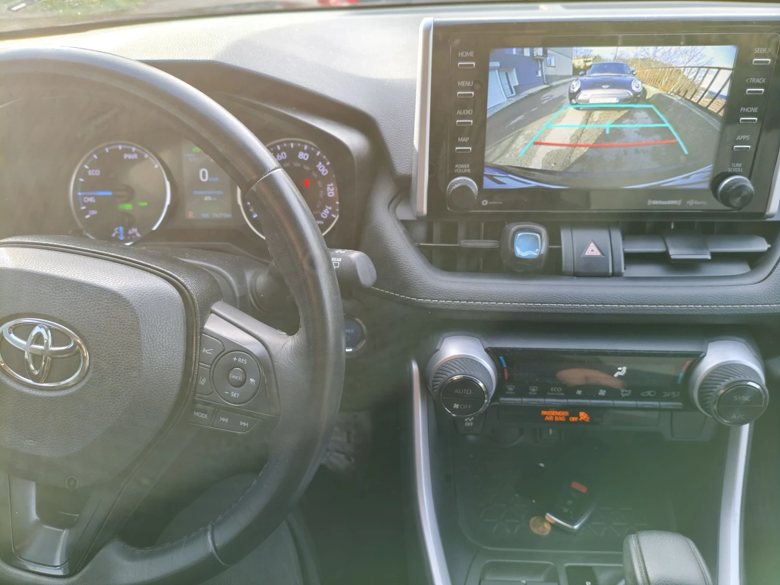 Toyota Rav4 XLE AWD HYBRID  - изображение 10