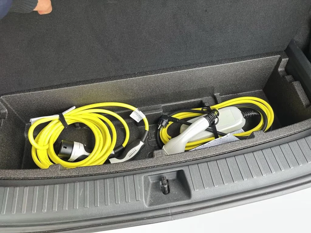 VW Tayron 1.5PHEV/204HP/RLINE/MASSAGE/360/ACC/LED/AMBI/125z - изображение 10