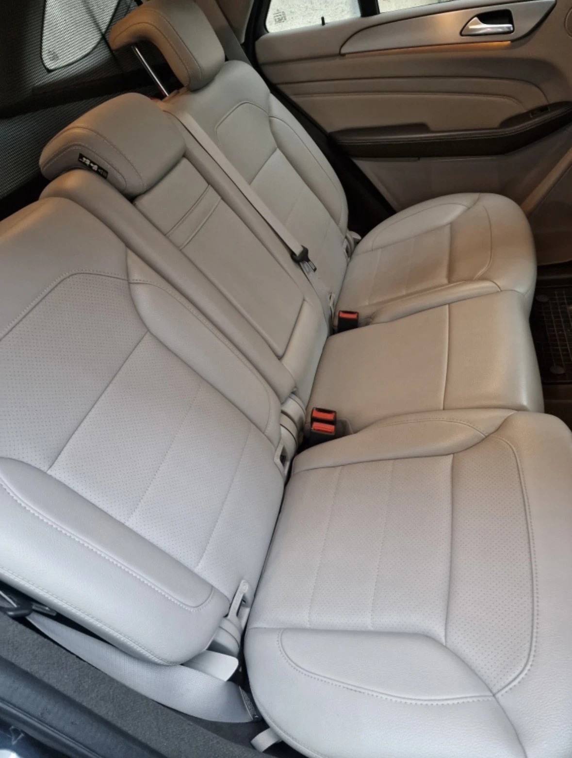 Mercedes-Benz ML 250 AMG OPTIC, снимка 10 - Автомобили и джипове - 53955285