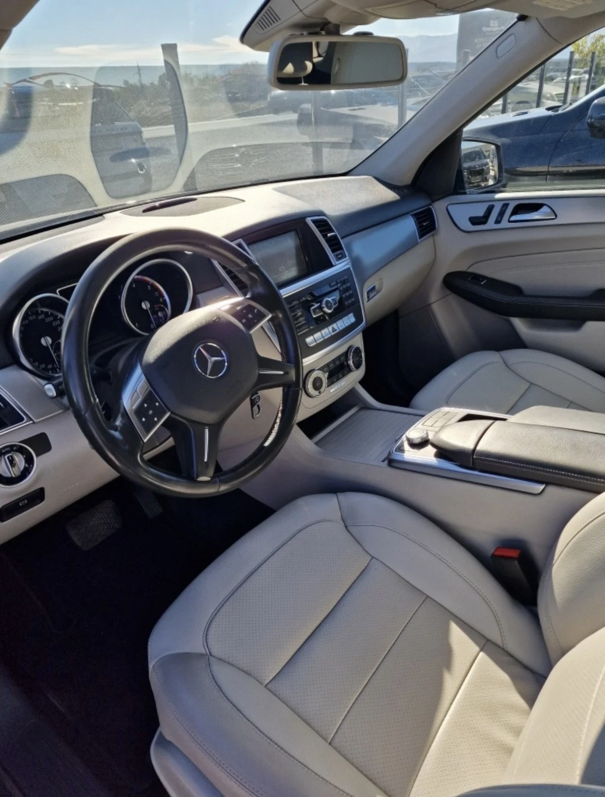 Mercedes-Benz ML 250 AMG OPTIC, снимка 9 - Автомобили и джипове - 53955285