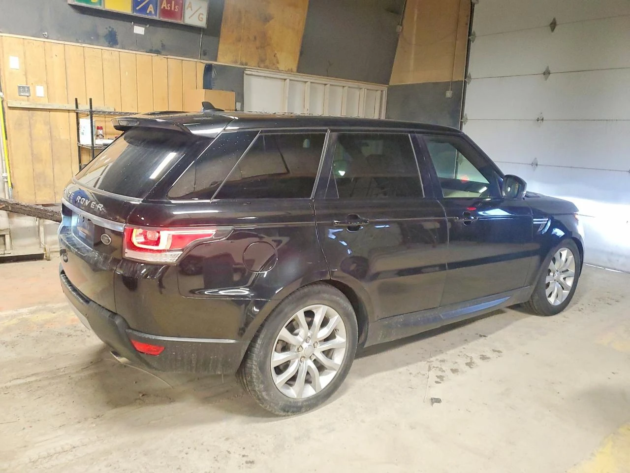 Land Rover Range Rover Sport HSE, снимка 4 - Автомобили и джипове - 54067912