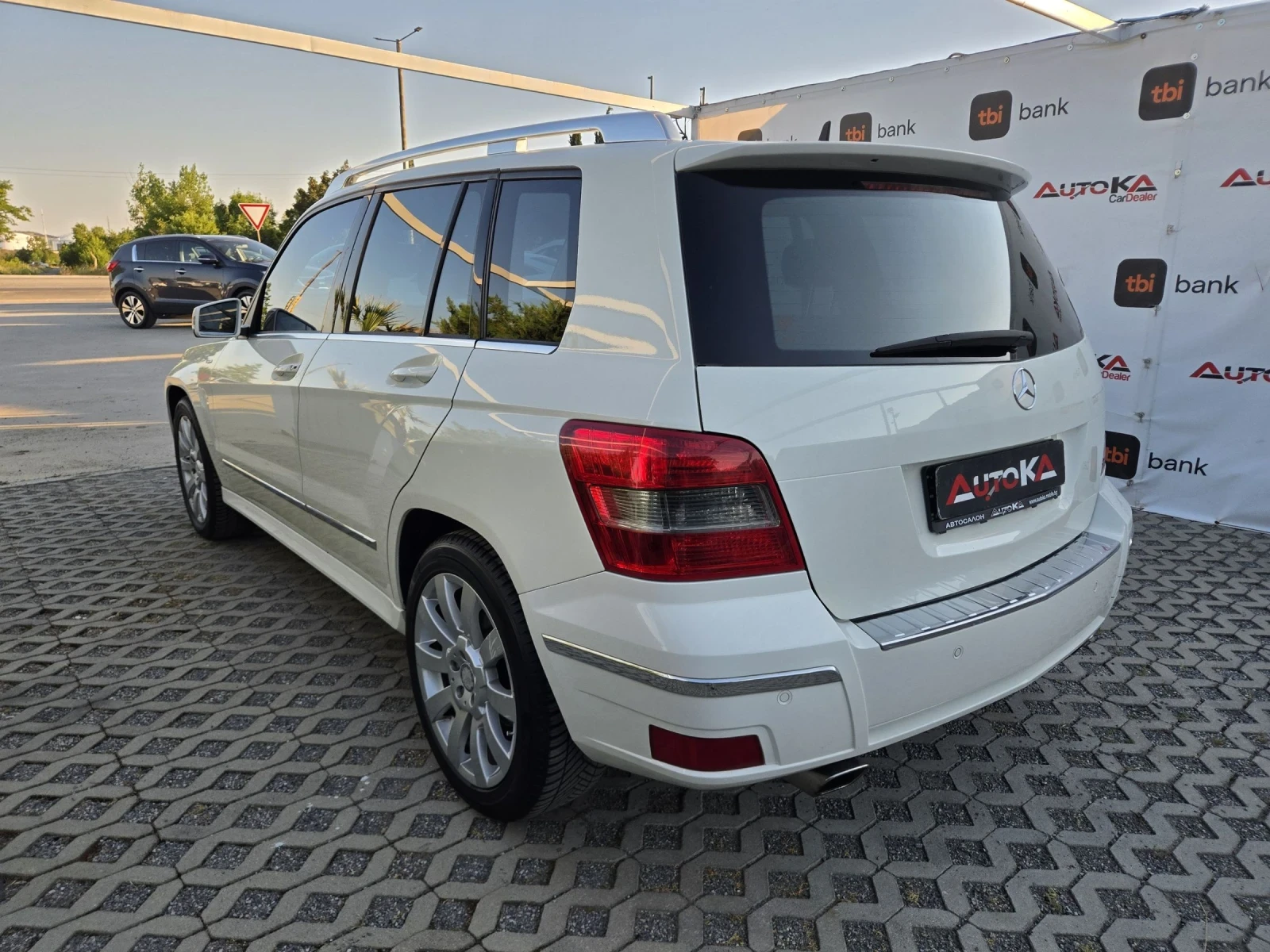 Mercedes-Benz GLK 220CDI= 4MATIC= 170кс= АВТОМАТ= АВТОПИЛОТ, снимка 5 - Автомобили и джипове - 55016147