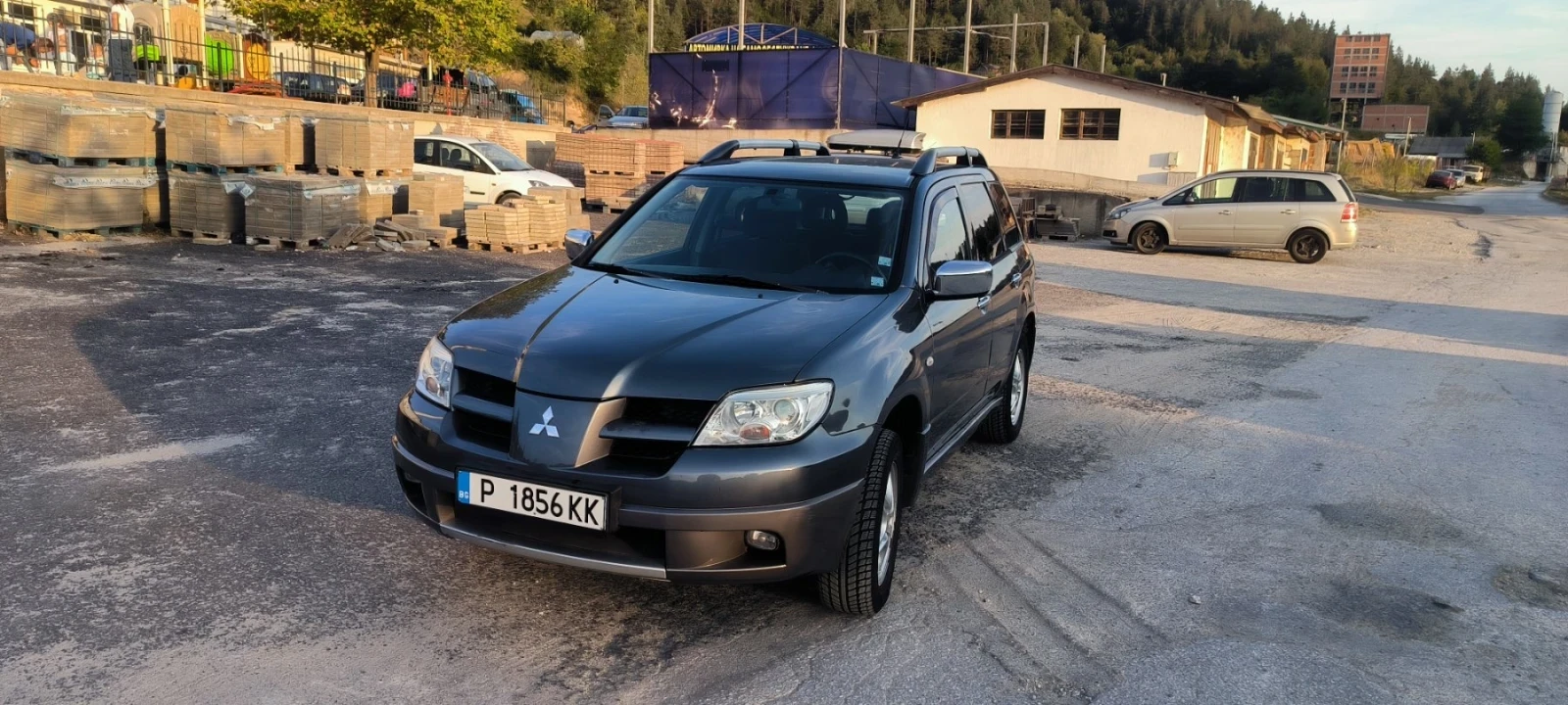 Mitsubishi Outlander, снимка 2 - Автомобили и джипове - 55743429