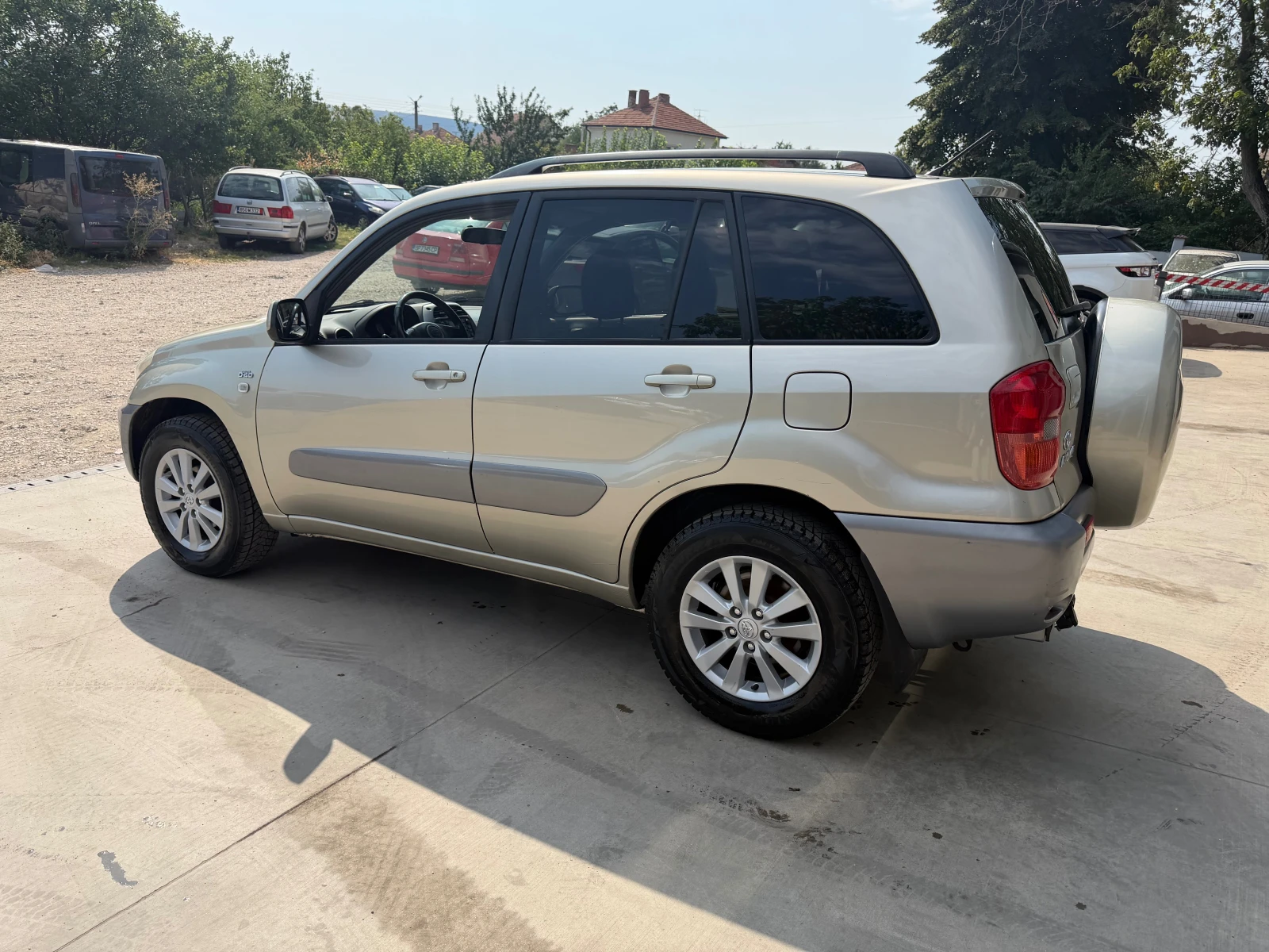 Toyota Rav4, снимка 6 - Автомобили и джипове - 55798546