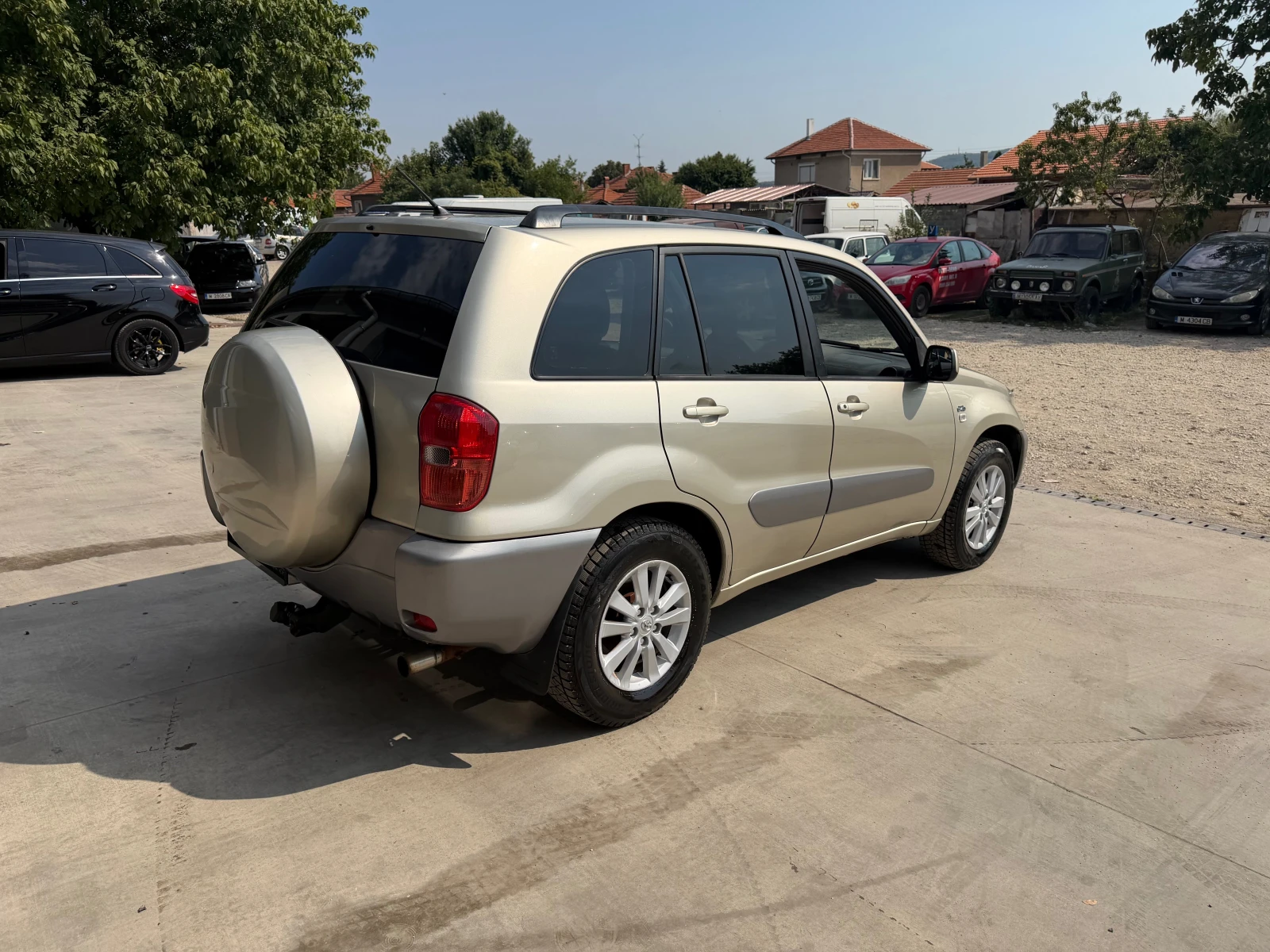 Toyota Rav4, снимка 4 - Автомобили и джипове - 55798546