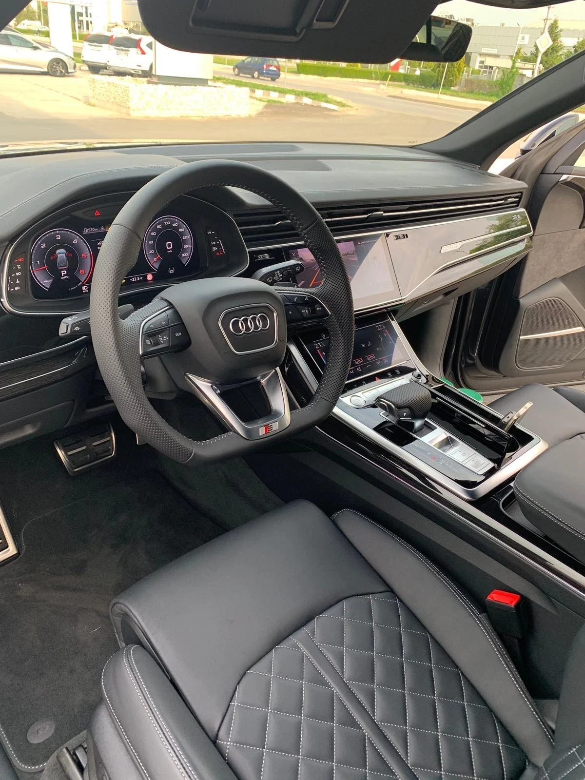 Audi Q8 S line, снимка 2 - Автомобили и джипове - 56137215