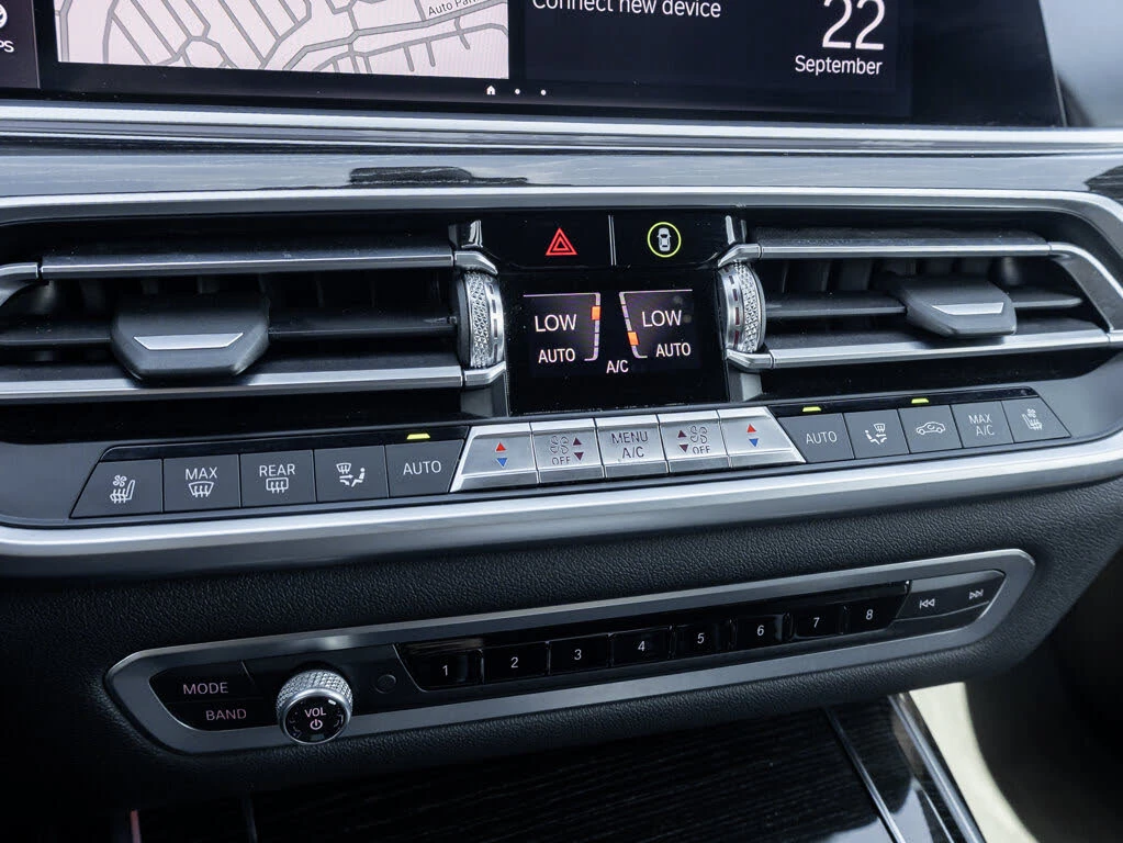 BMW X7 40i* M SPORT* DISTRONIC* �����* SKY LOUNGE* ������ | Mobile.bg � ����������� 13