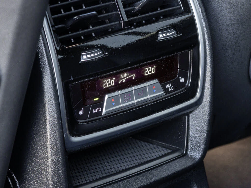 BMW X7 40i* M SPORT* DISTRONIC* �����* SKY LOUNGE* ������ | Mobile.bg � ����������� 17