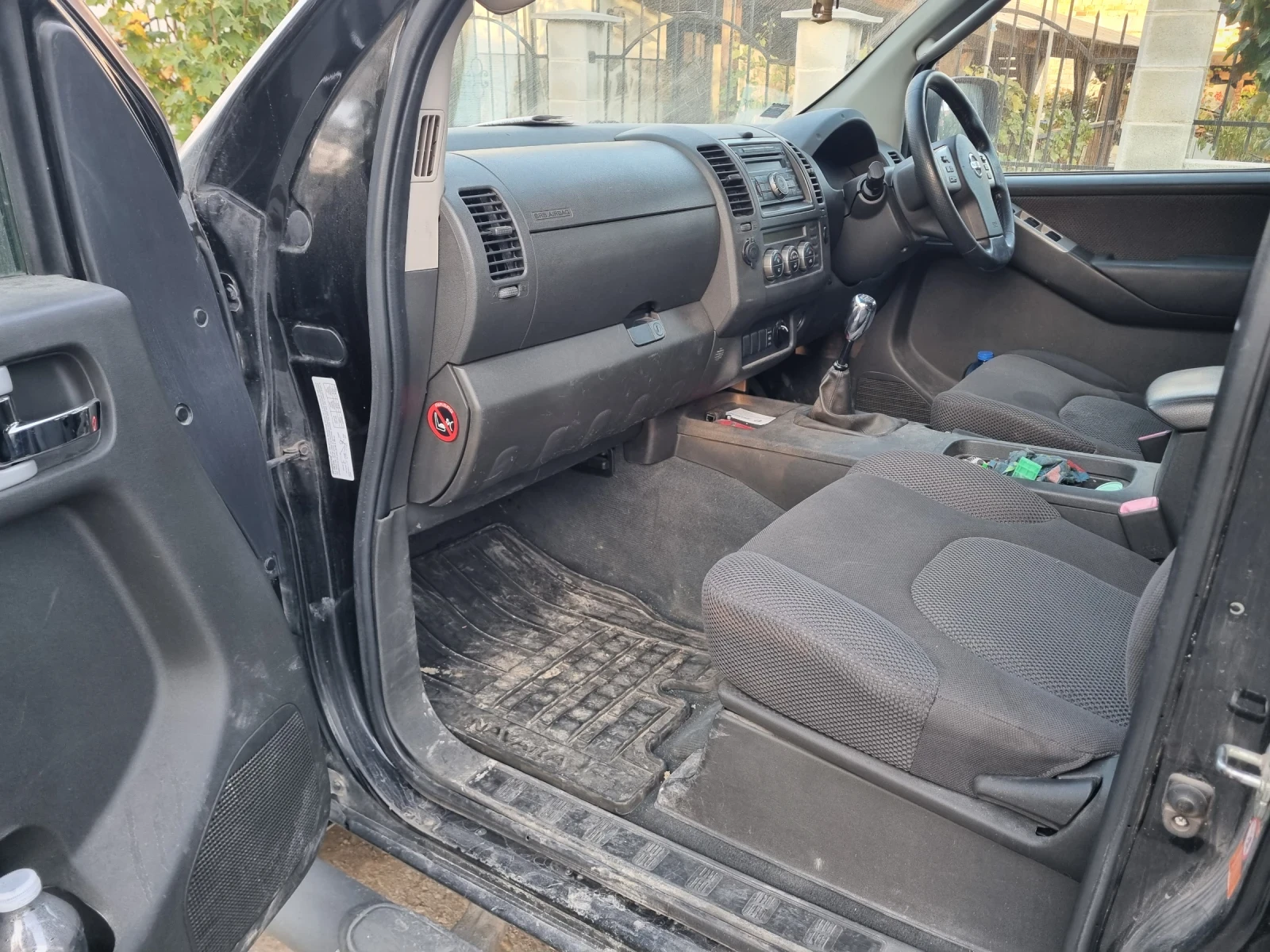 Nissan Navara, снимка 2 - Автомобили и джипове - 56540679