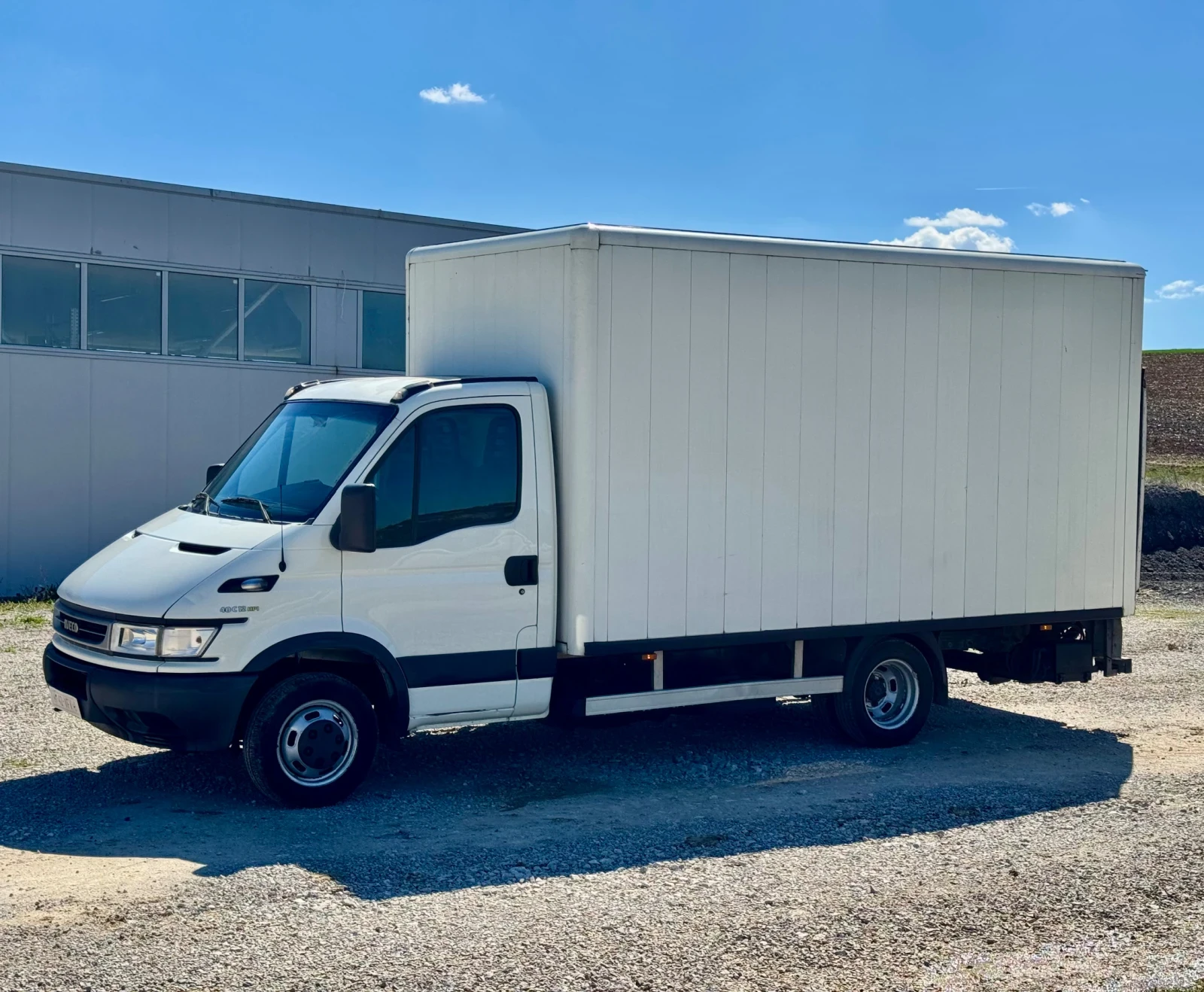 Iveco Daily ПАДАЩ БОРД* СТРАНИЧНА ВРАТА* до 3.5т* СЕРВИЗНА ИСТ, снимка 3 - Бусове и автобуси - 54147320