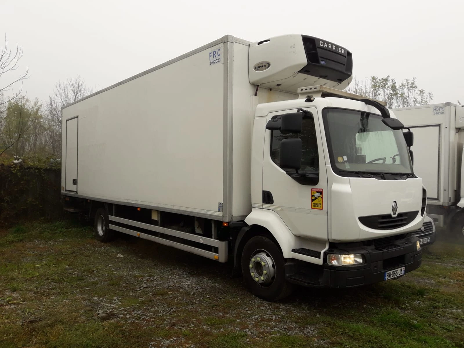 Iveco Daily 35-140, снимка 17 - Бусове и автобуси - 56658489