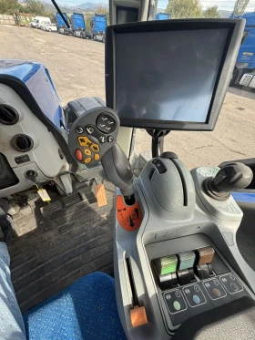 Трактор New Holland T8.420, снимка 13