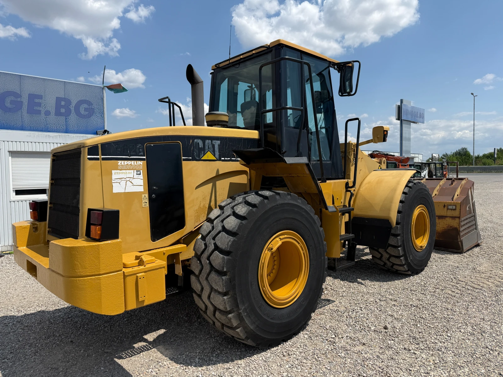 Челен товарач Caterpillar 962 G, снимка 5 - Индустриална техника - 55176439