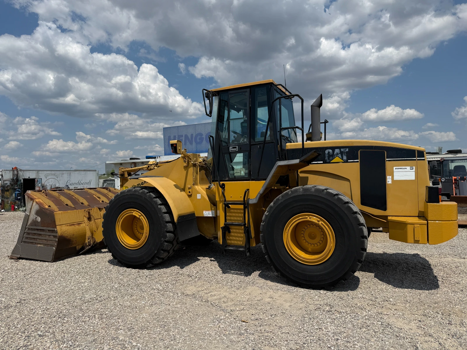 Челен товарач Caterpillar 962 G, снимка 15 - Индустриална техника - 55176439