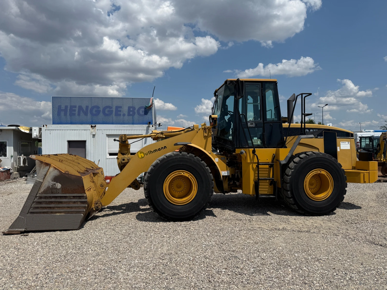 Челен товарач Caterpillar 962 G, снимка 12 - Индустриална техника - 55176439