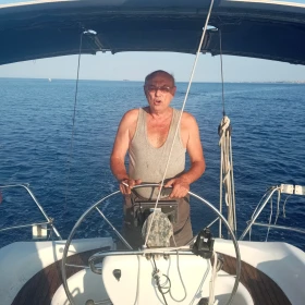 Ветроходна лодка Bavaria 36, снимка 9 - Воден транспорт - 52892749