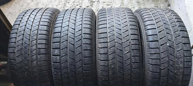 Гуми Зимни 255/60R17, снимка 1 - Гуми и джанти - 35129813