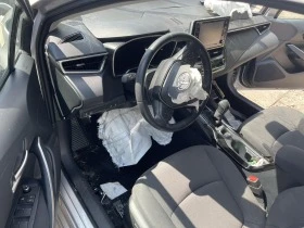 Toyota Corolla 1.8 hibryd, снимка 12