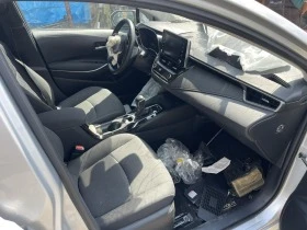 Toyota Corolla 1.8 hibryd, снимка 9