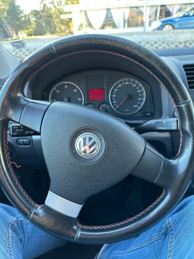 VW Golf 1.9 TDI 110 к.с , снимка 11