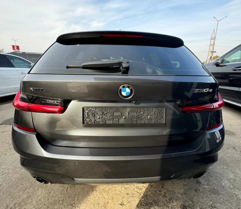 BMW 330 e xDrive Plug-in Hibrid M-SPORT LASER ГАРАНЦИЯ, снимка 4 - Автомобили и джипове - 47765665