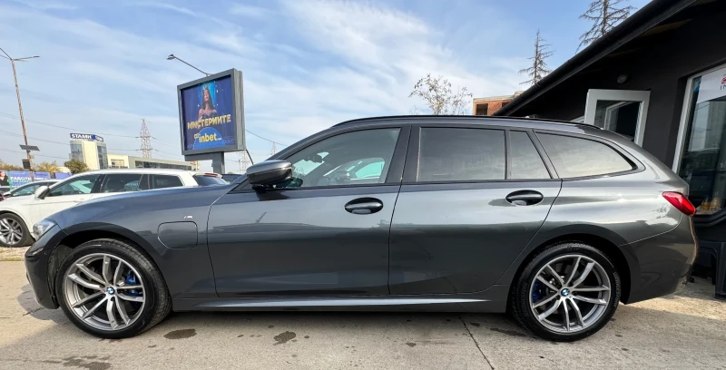 BMW 330 e xDrive Plug-in Hibrid M-SPORT LASER ГАРАНЦИЯ, снимка 2 - Автомобили и джипове - 47765665