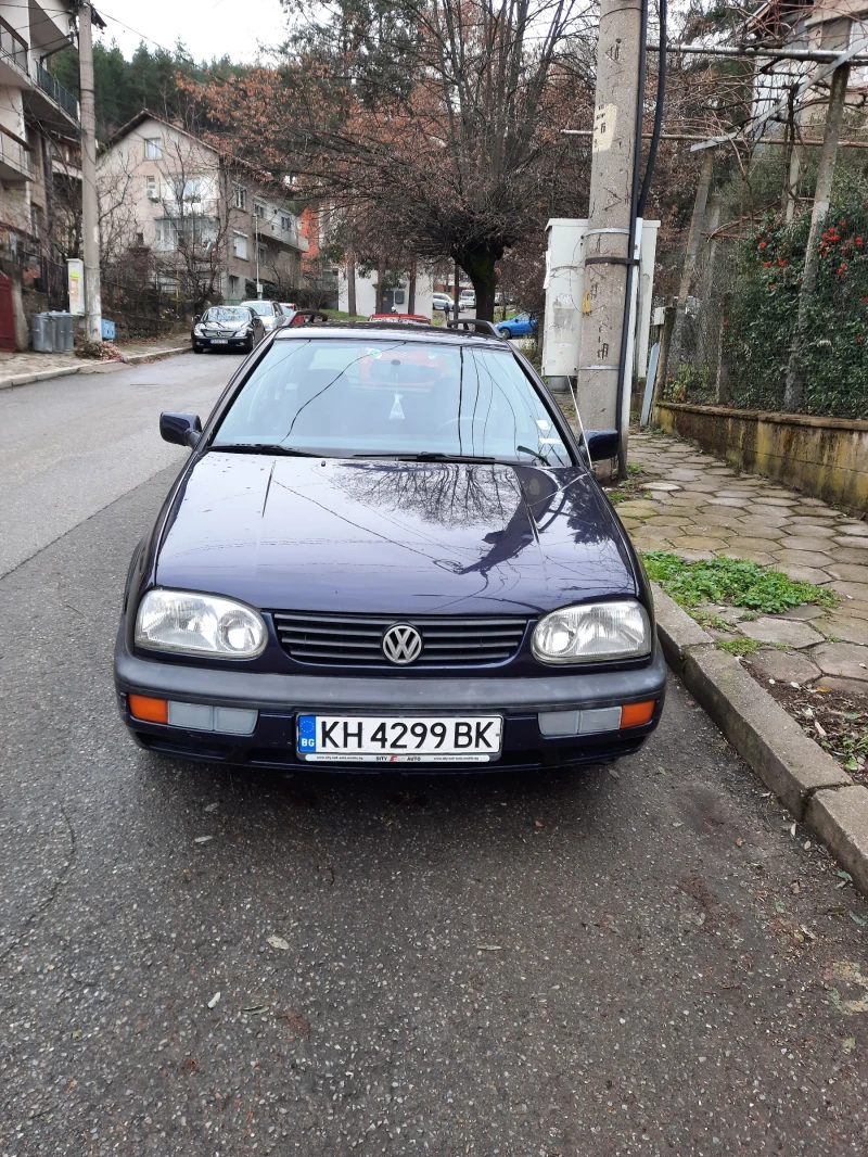 VW Golf 1.6, снимка 1 - Автомобили и джипове - 48302161