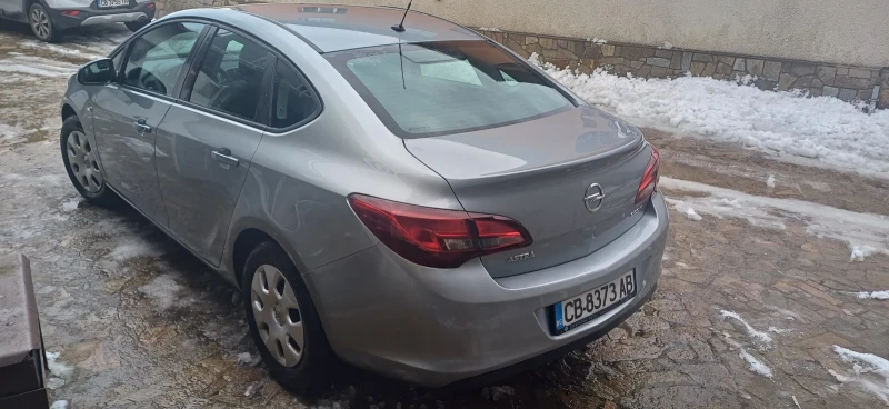 Opel Astra, снимка 4 - Автомобили и джипове - 49271822