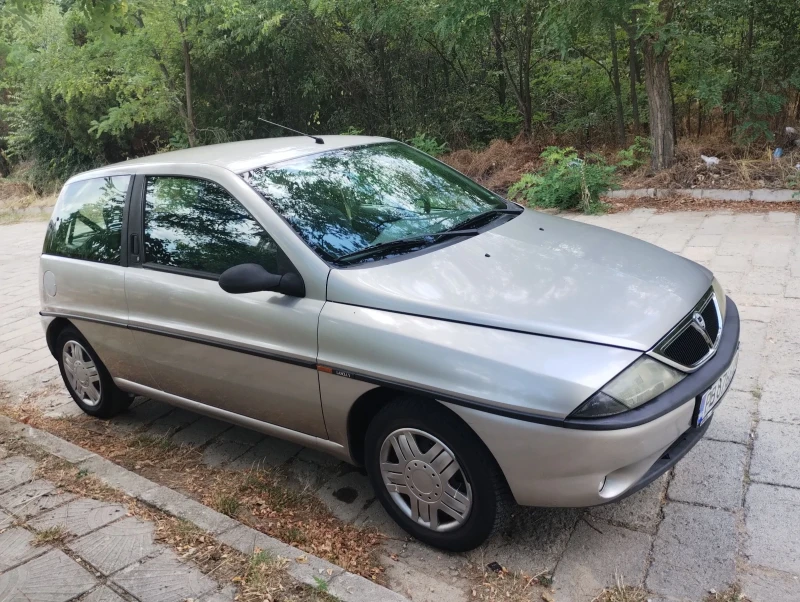 Lancia Ypsilon, снимка 3 - Автомобили и джипове - 52378556