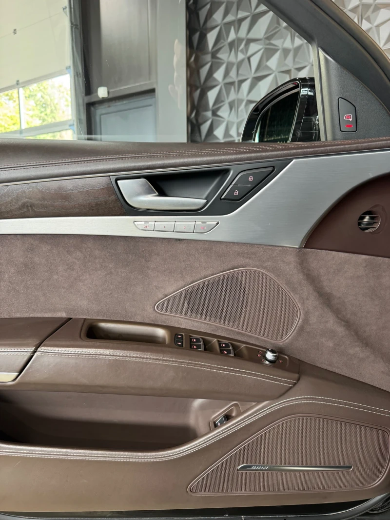 Audi A8 4.2 QUATTRO S LINE FULL Екстри BOSE HEAD UP, снимка 13 - Автомобили и джипове - 52420699