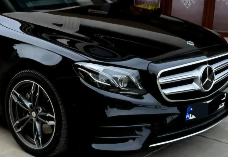 Mercedes-Benz E 220, снимка 2 - Автомобили и джипове - 52965517