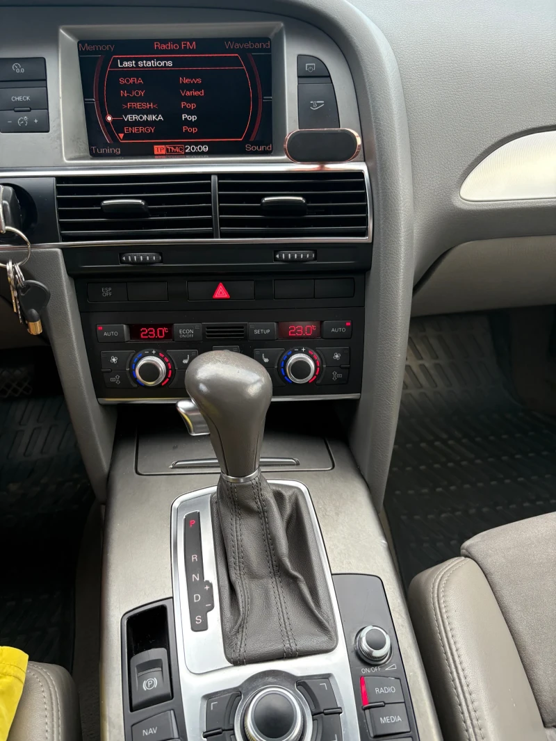 Audi A6 2.7 дизел, снимка 4 - Автомобили и джипове - 53010613