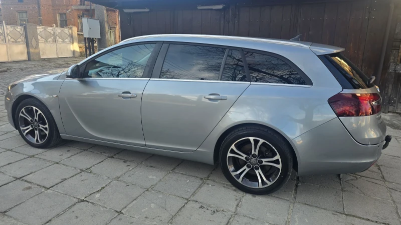 Opel Insignia ECOFLX, снимка 10 - Автомобили и джипове - 53403983