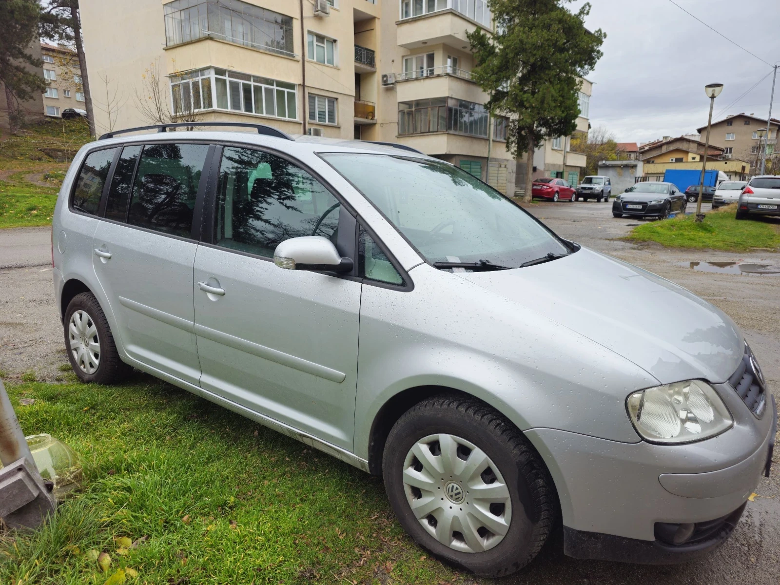 VW Touran 1.6 газ, снимка 1