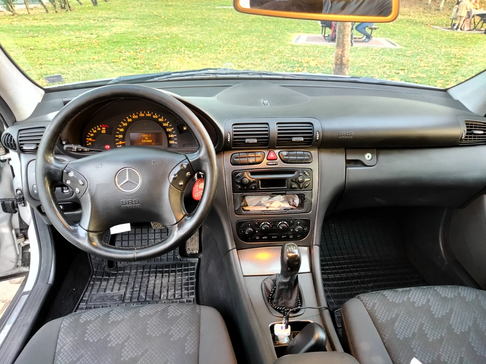 Mercedes-Benz C 220 Mercedes-Benz C220 Avangarde kombi - изображение 4