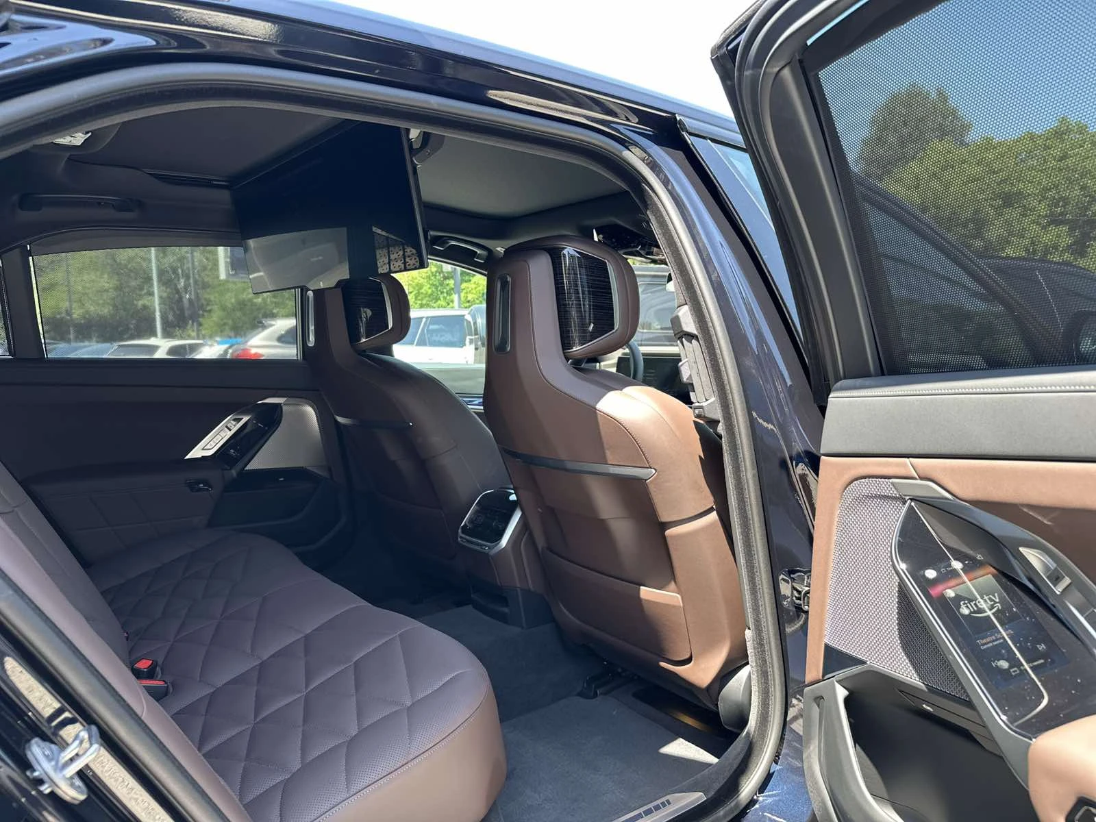 BMW 750 e xDrive M Sport/ B&W/ TV/ PANO/HUD/ | Mobile.bg   13