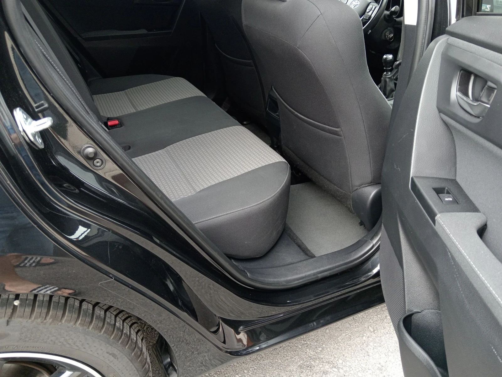 Toyota Auris 1.2i-116.. | Mobile.bg   15